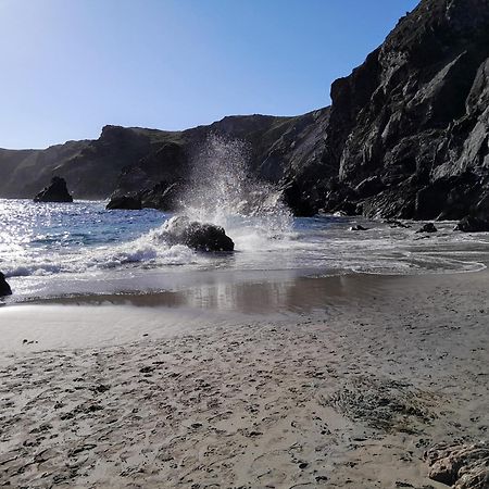 Farm Accommodation - The Lizard Peninsula, Cornwall Гелстон Екстер'єр фото