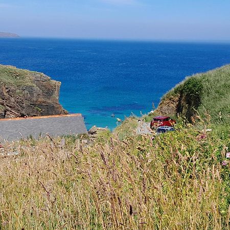 Farm Accommodation - The Lizard Peninsula, Cornwall Гелстон Екстер'єр фото