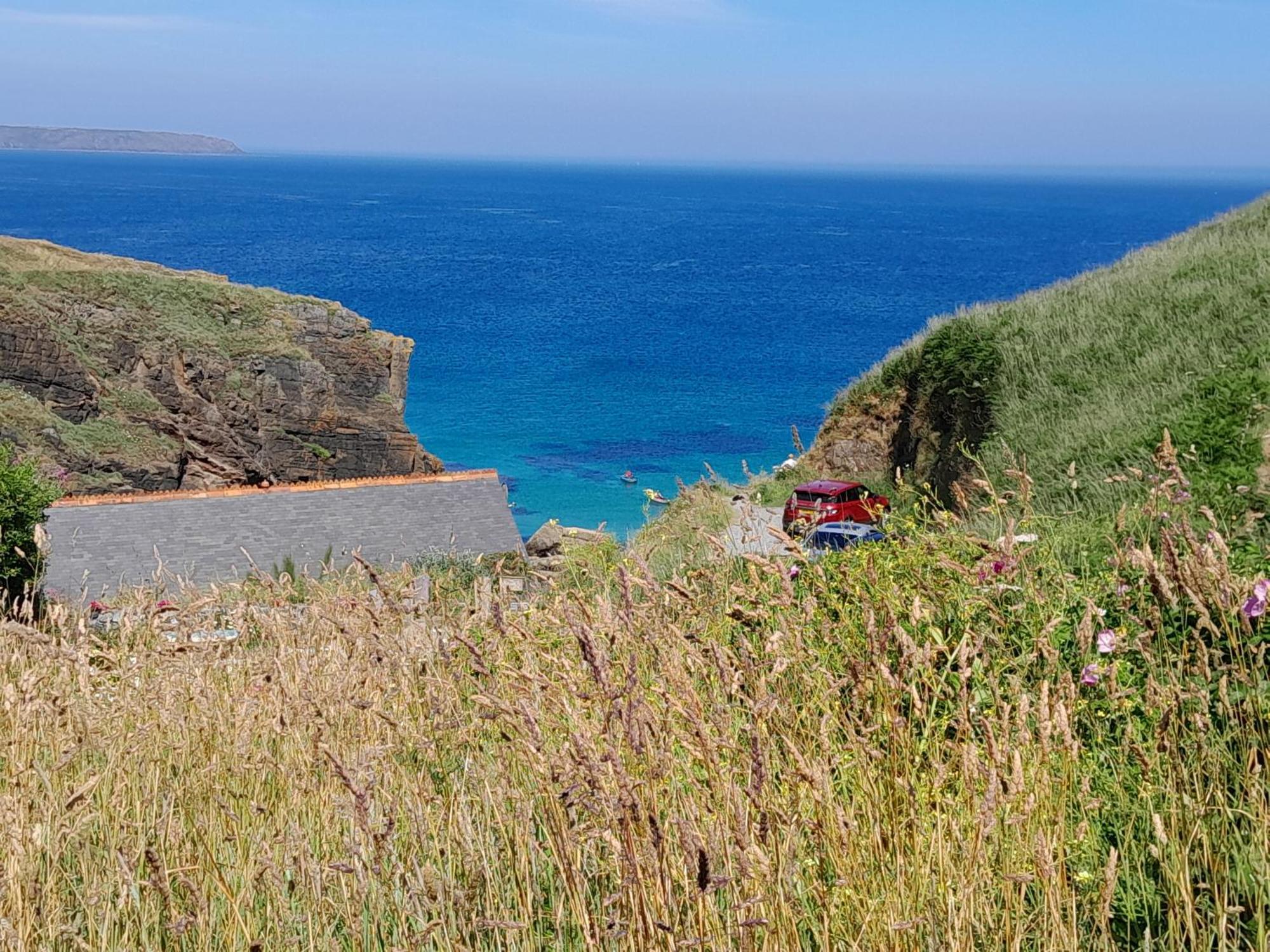 Farm Accommodation - The Lizard Peninsula, Cornwall Гелстон Екстер'єр фото
